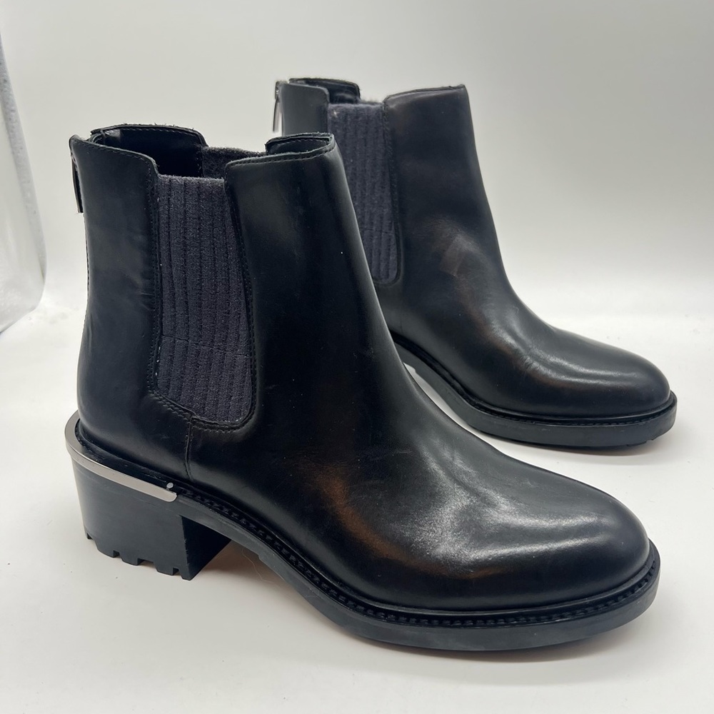 Vince Camuto Leather Chelsea BootsKelivena Black Chunky Heel Women’s 9